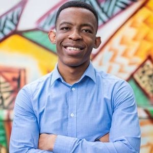 Meet your Posher, Sizo